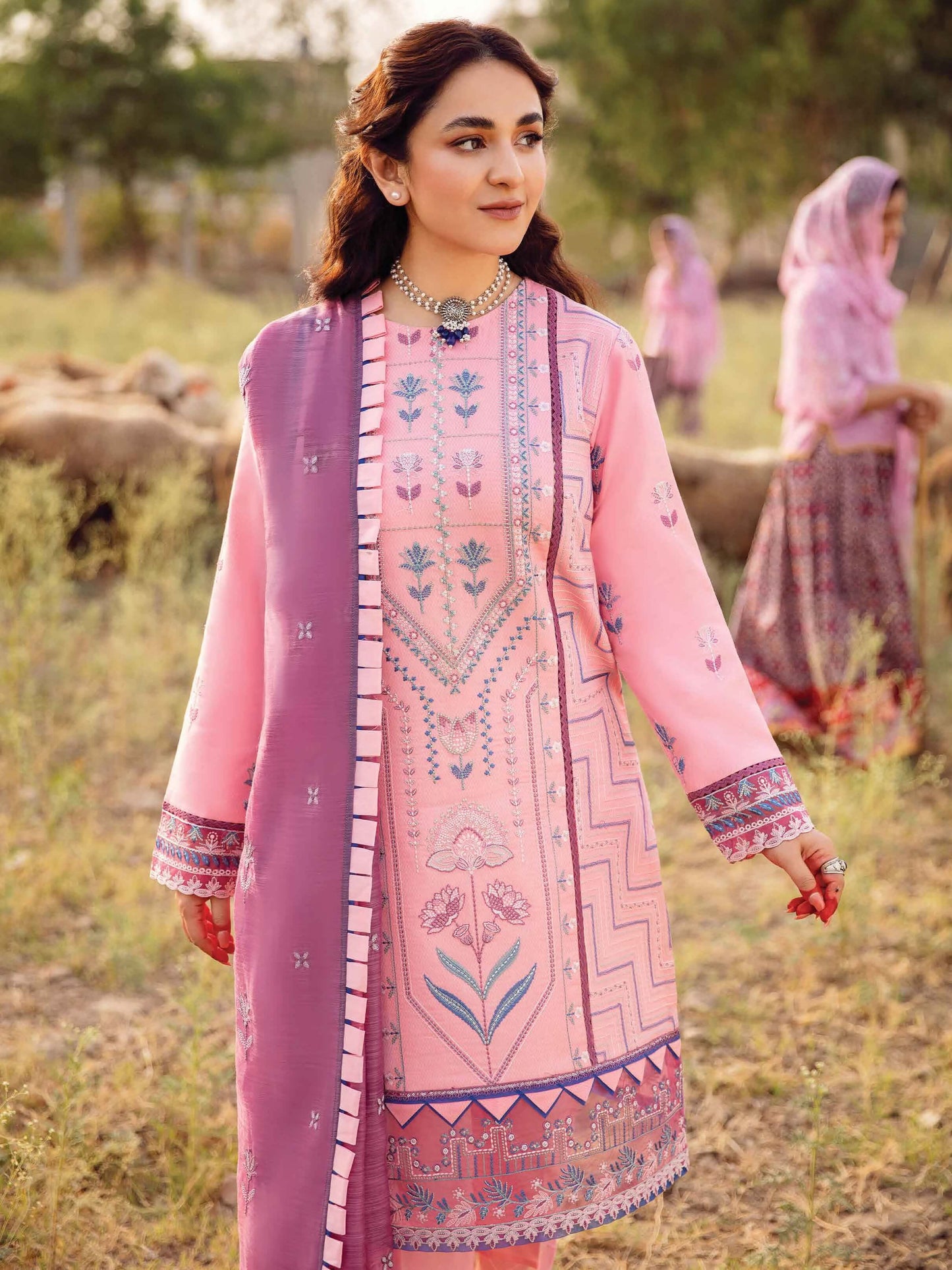 Rang Rasiya Maskan Bari Eid Edition Embroidered Lawn 3Pc D-05 Rosette